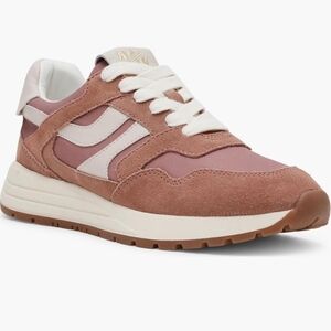 NWT Steve Madden Mauve and Cream Sneakers